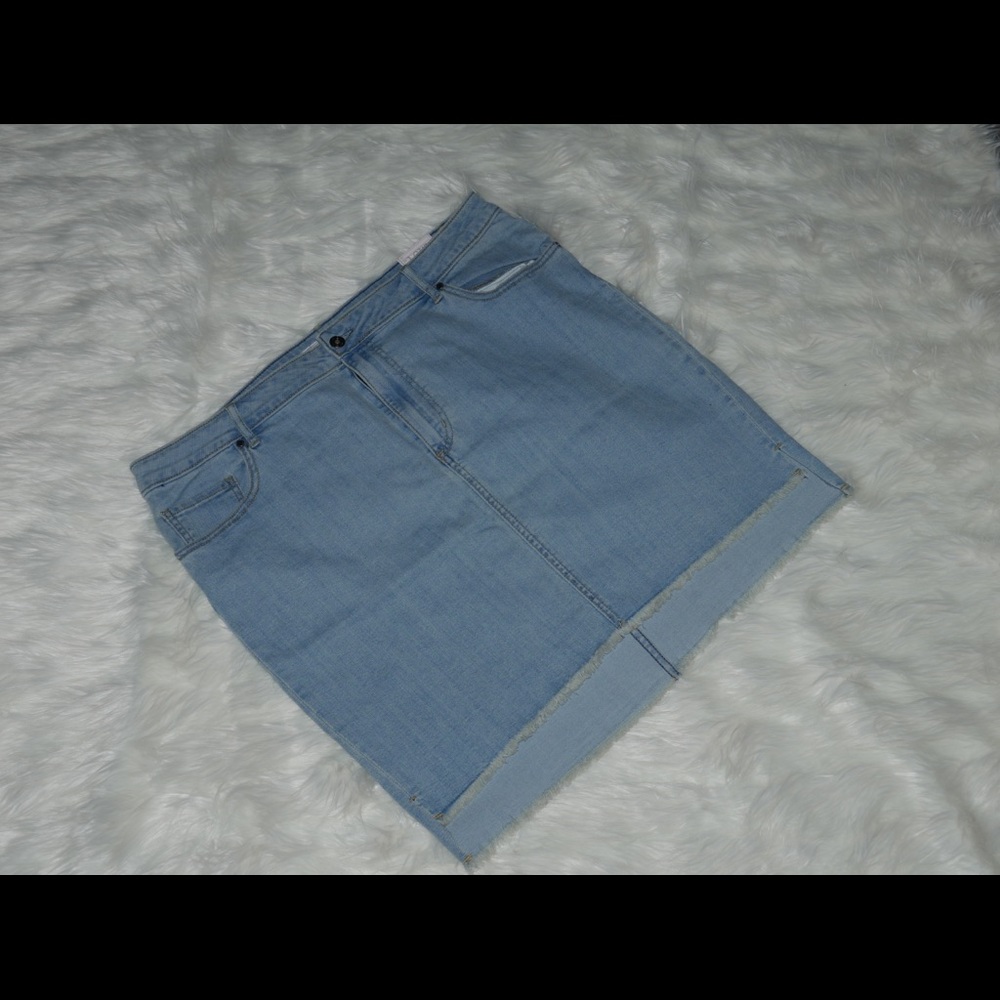 Melrose & Market Jean Skirt . 16W